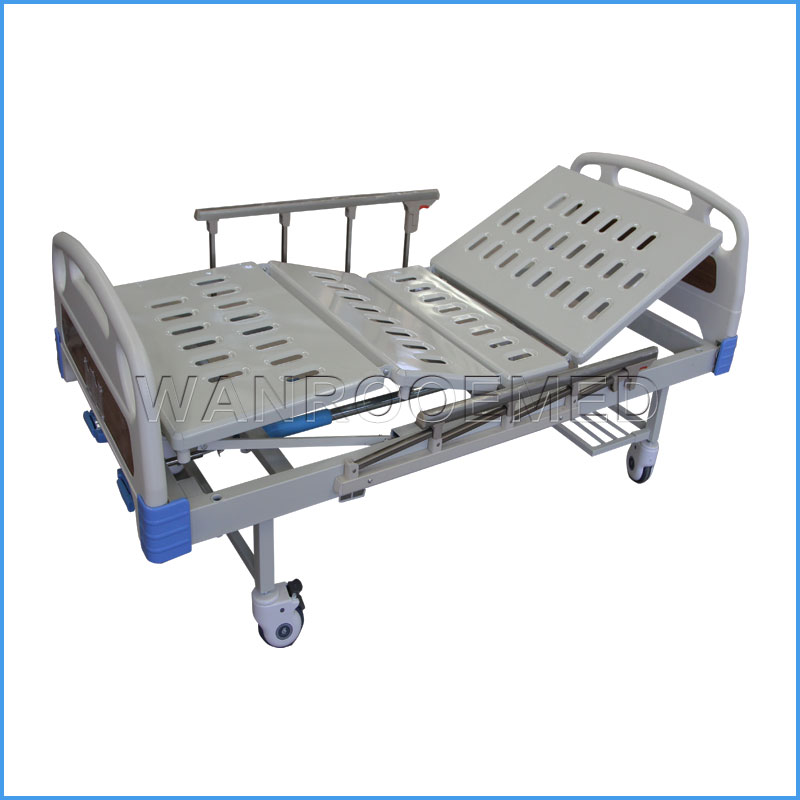 BAM200 Больничная двухручная ручная кровать с центральными тормозными приводами